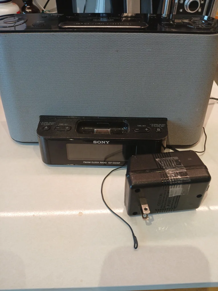 Sony ICF-C515P Clock Radio thumbnail