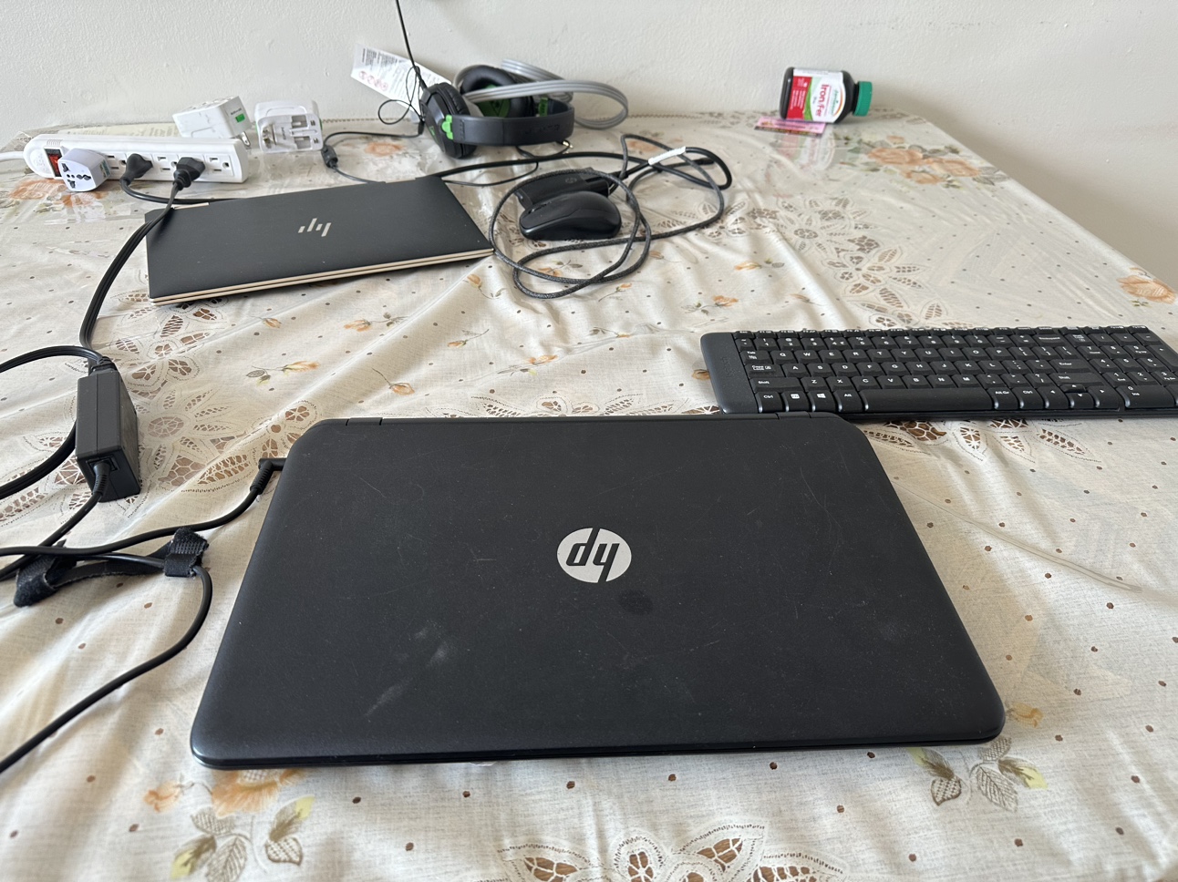 HP touchscreen Laptop - photo 3