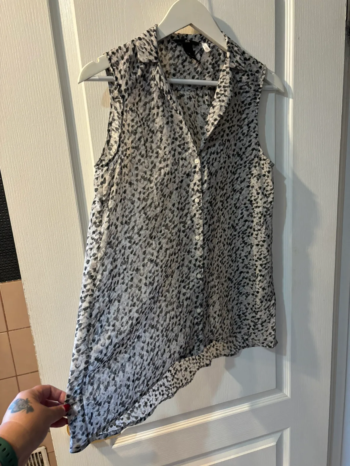 H&M Blouse image indicator(2)