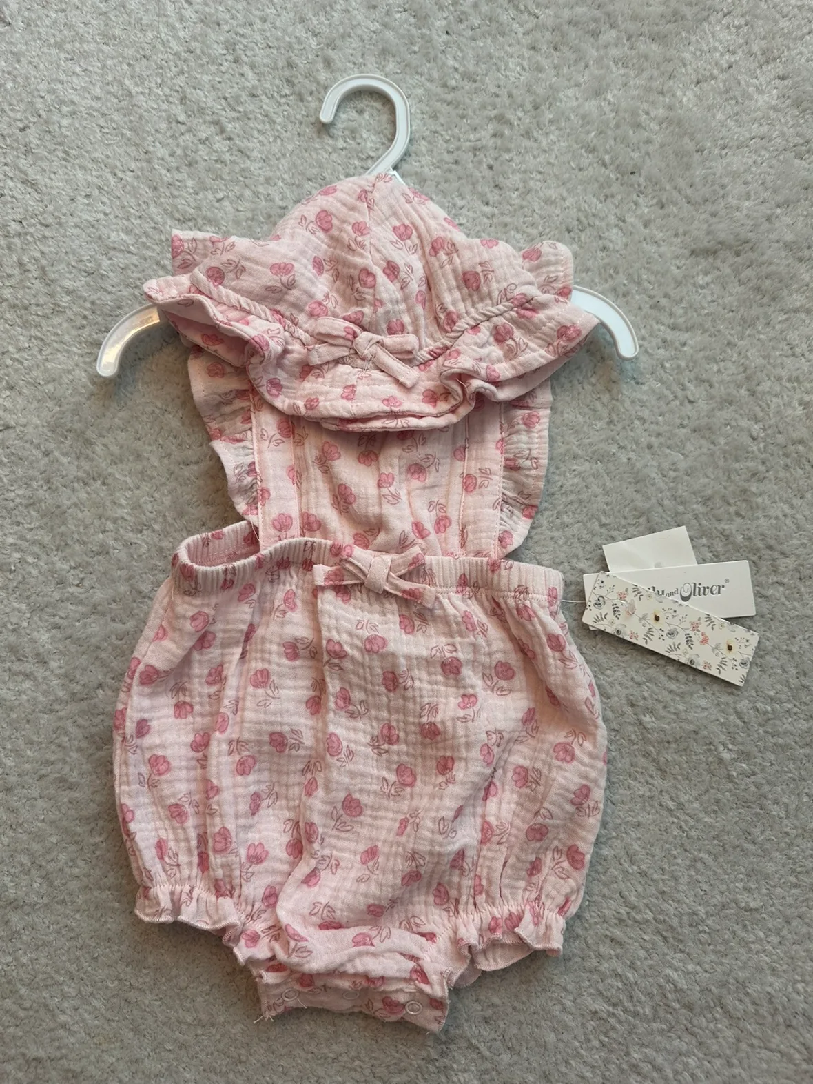 Baby Girl Ruffled One-Piece Romper & Hat Set thumbnail