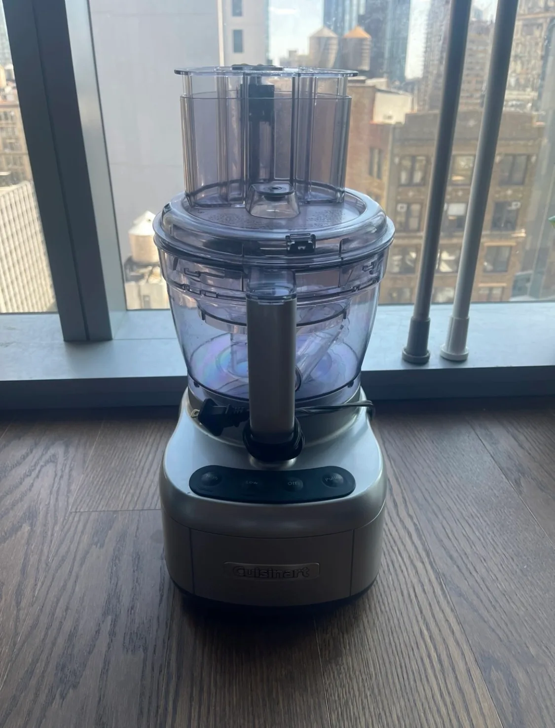 Cuisine Art Food Processor with Accessories and Attachments image indicator(2)