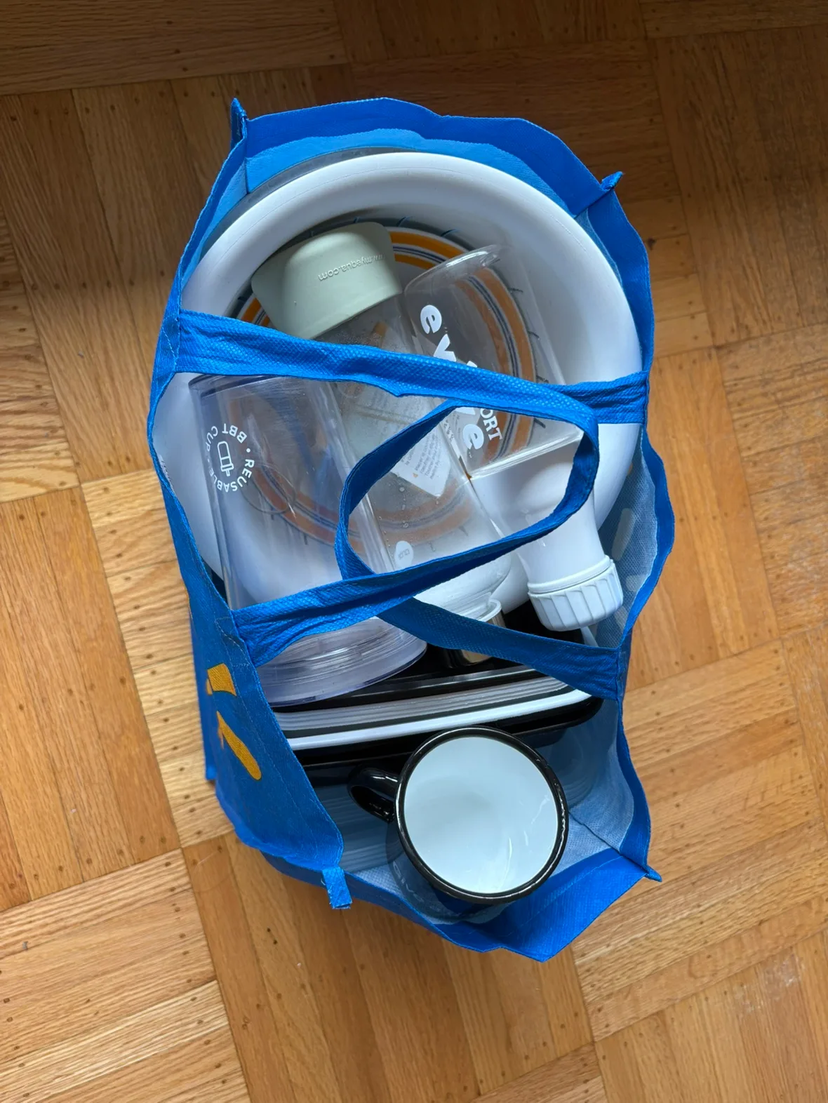Bag full of kitchen items #freecycle thumbnail