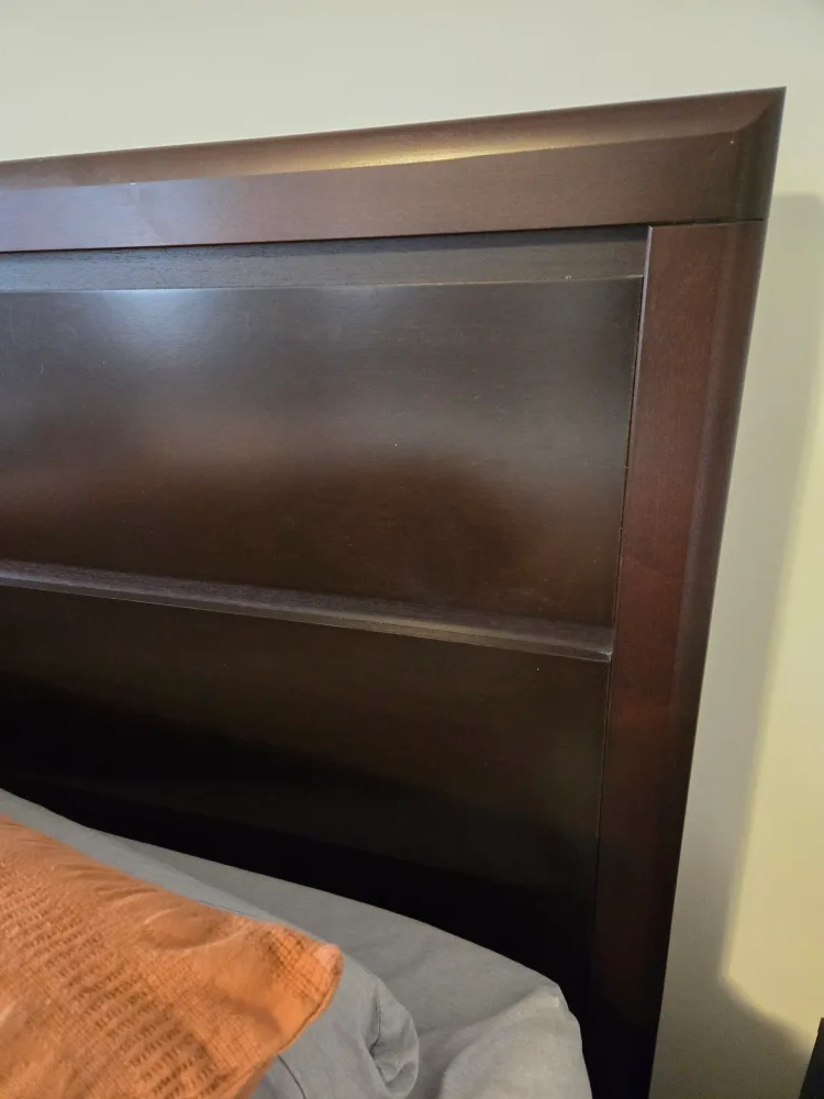 King Sized Bedroom Set image indicator(2)