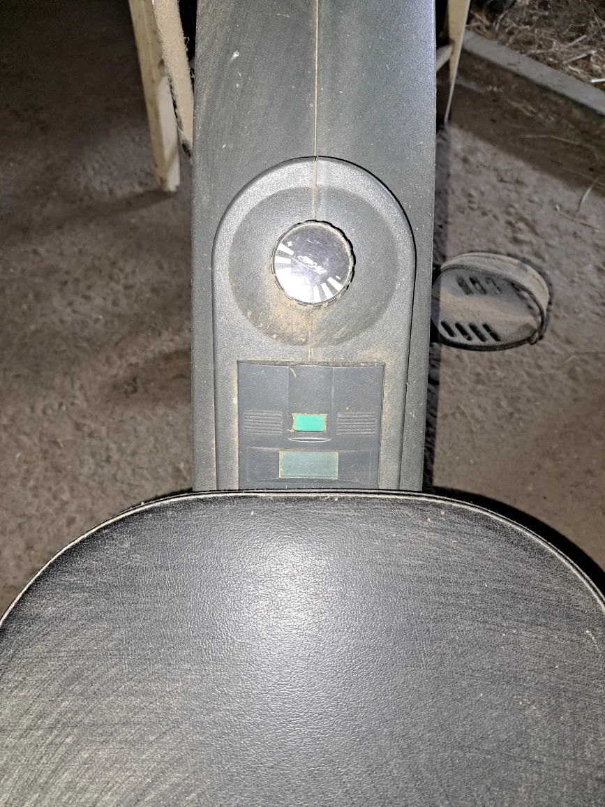 LifeGear Recumbent Bike image indicator(2)