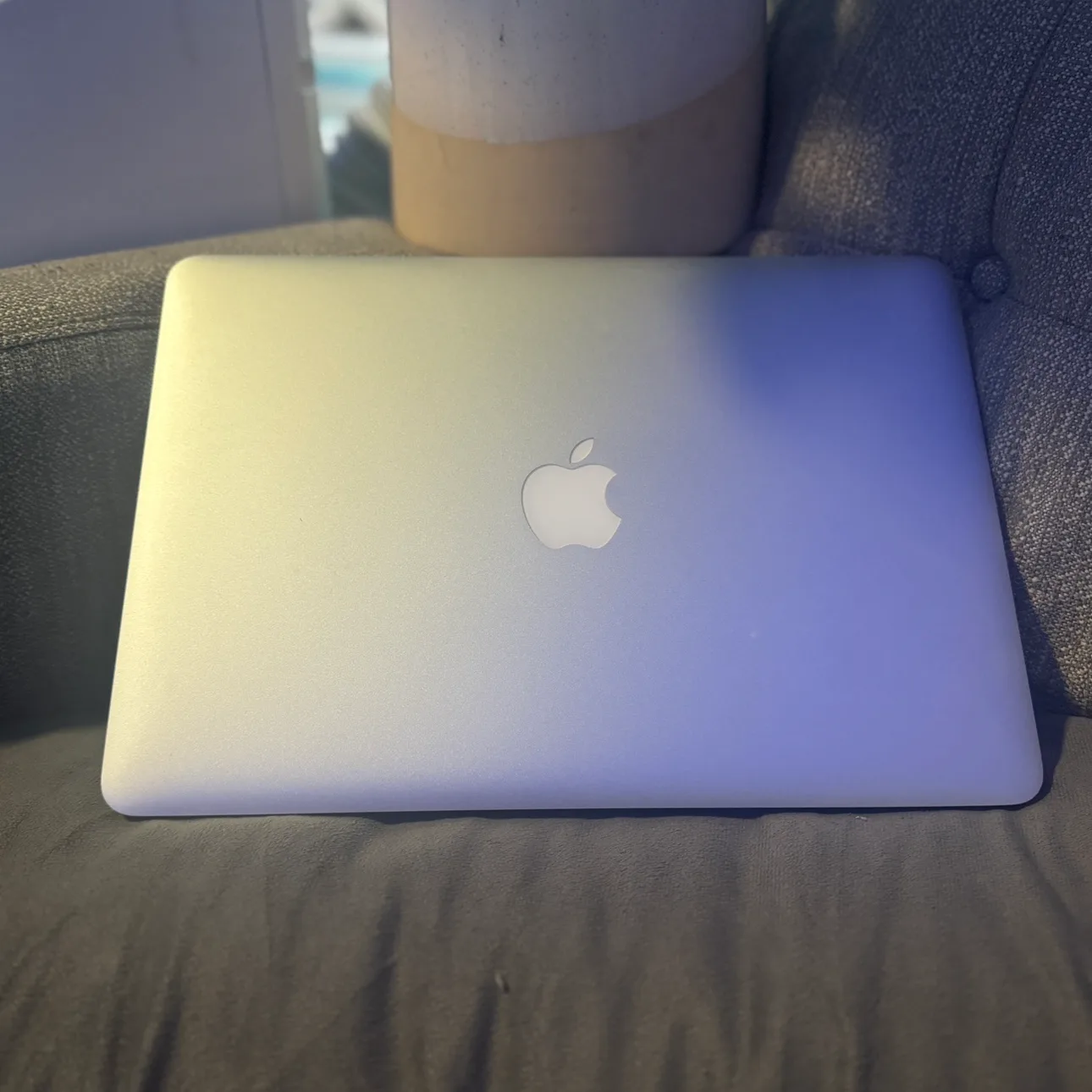 Immaculate (actually though) MacBook Air (13-inch, Early 2015) thumbnail