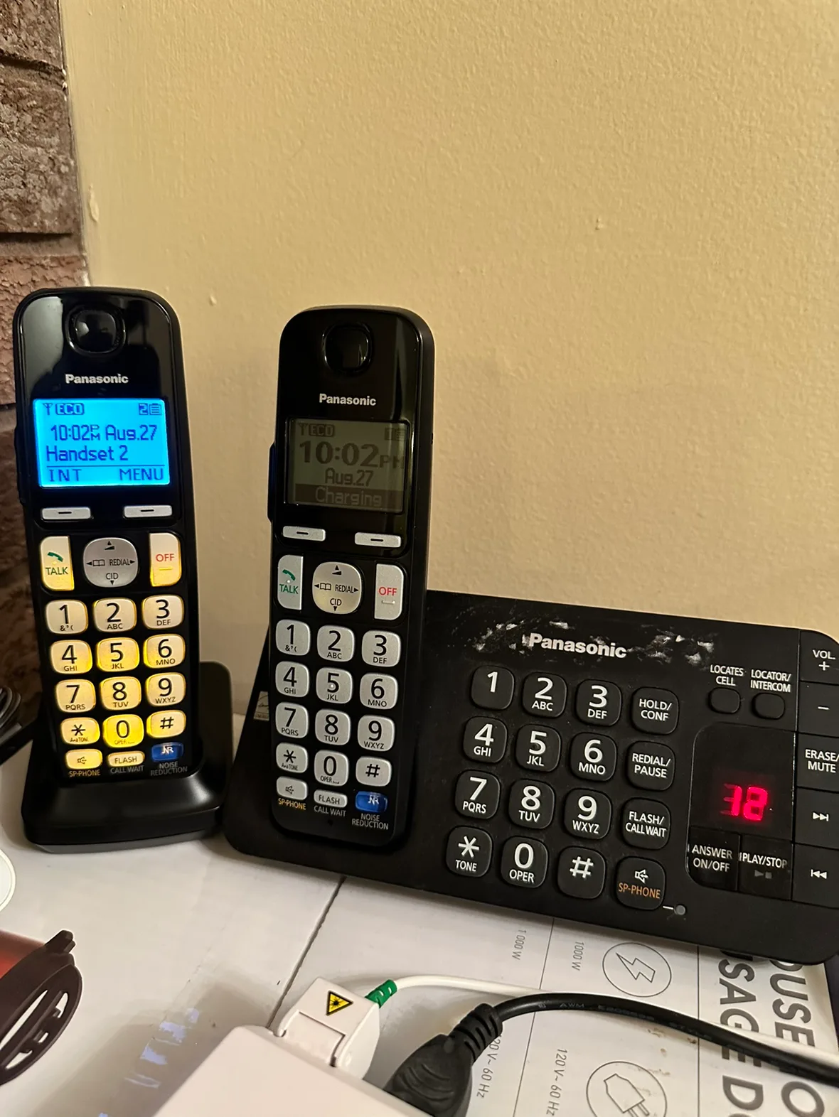 Panasonic Cordless 2 Handsets Phone with Answering Machine thumbnail