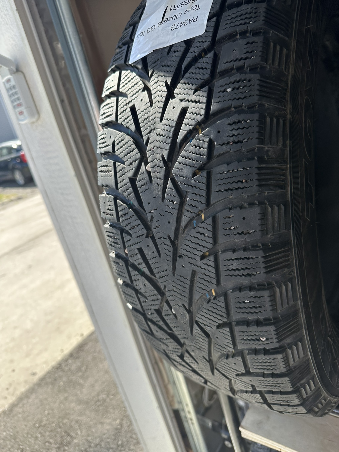 235-65-17 Toyo Observe G3-Ice 5x114.3 - photo 5