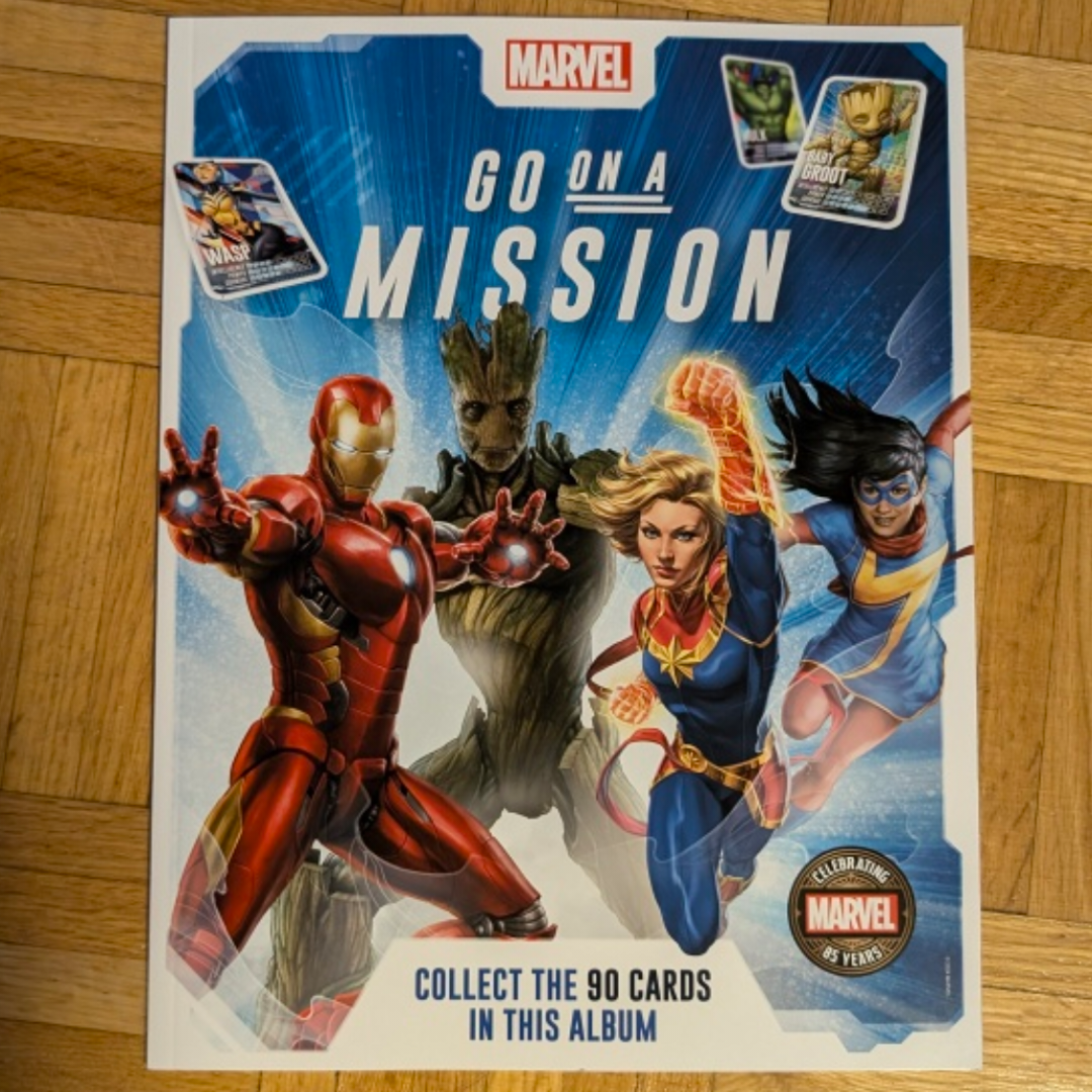 Loblaw's Marvel cards + album NEW - photo 2