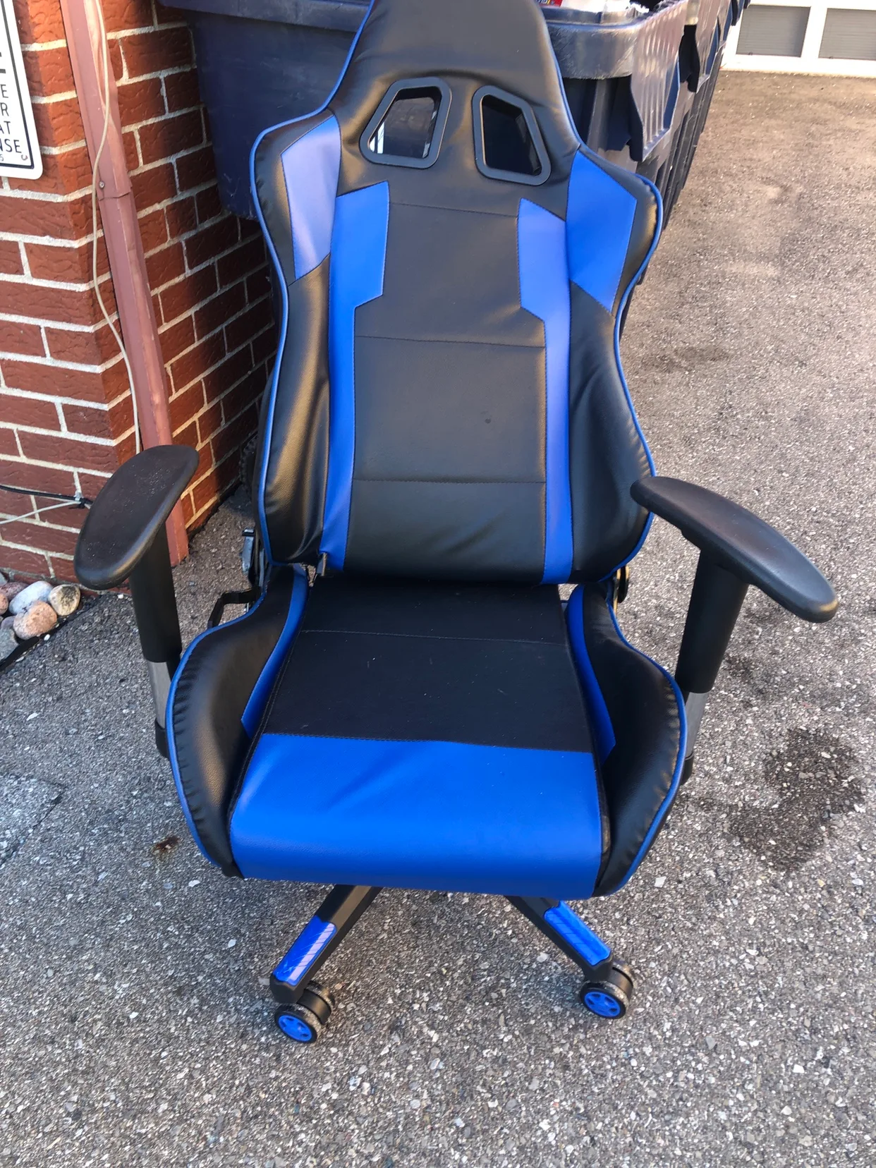 Gaming Chair #freecycle thumbnail