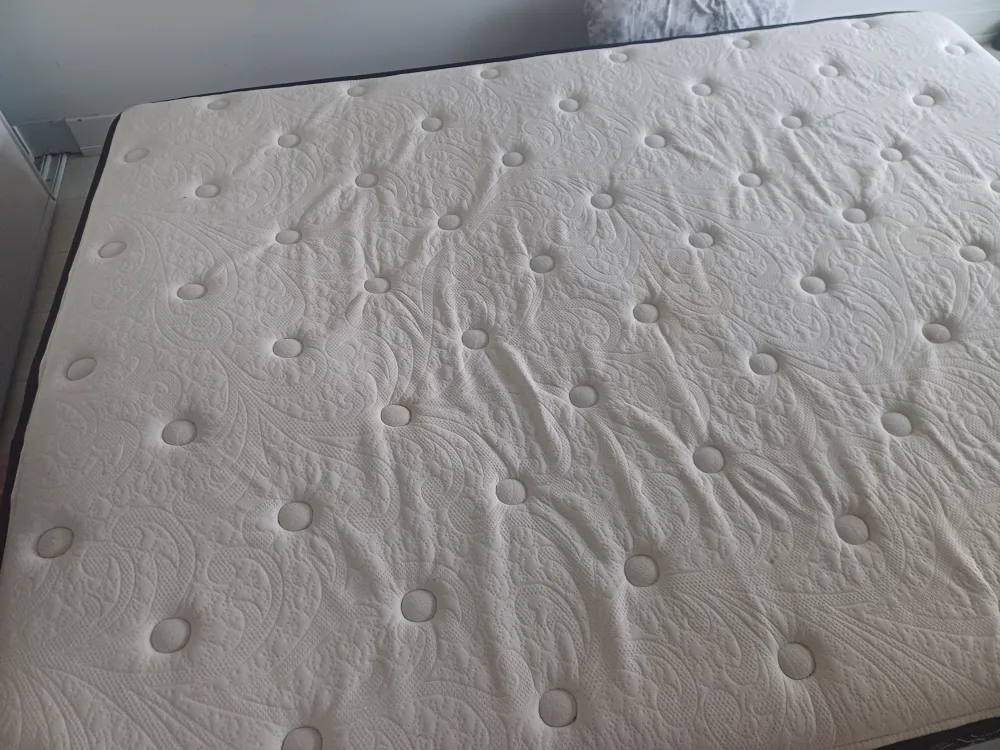 Queen Size Mattress thumbnail