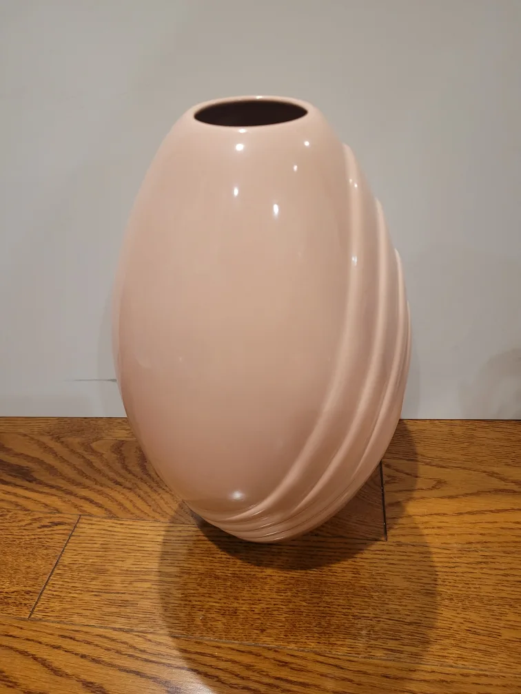 Pink Ceramic Vase image indicator(3)