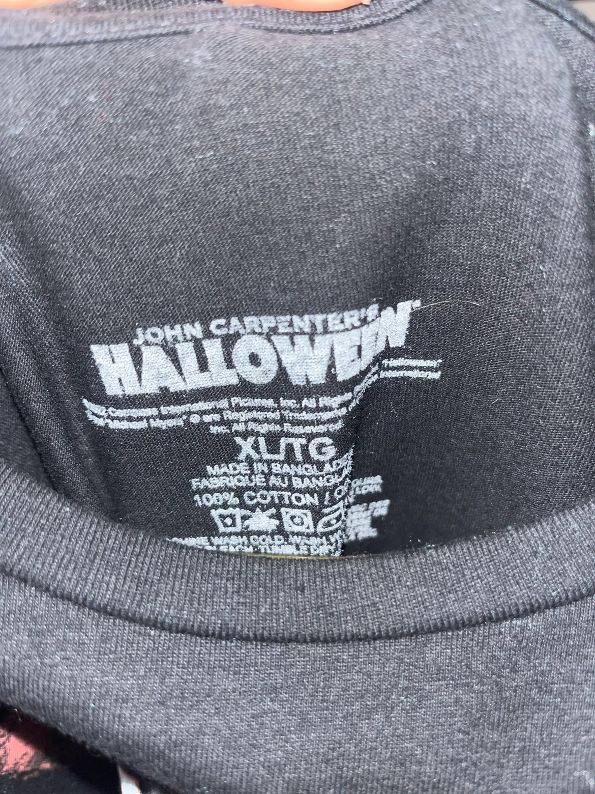 John Carpenter's Halloween T-Shirt image indicator(2)