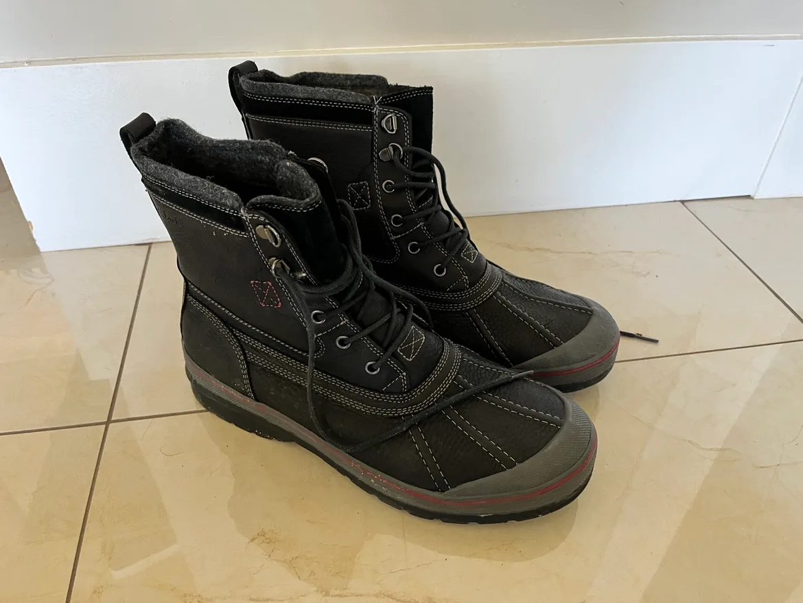 Men's Black Leather Winter Boots thumbnail