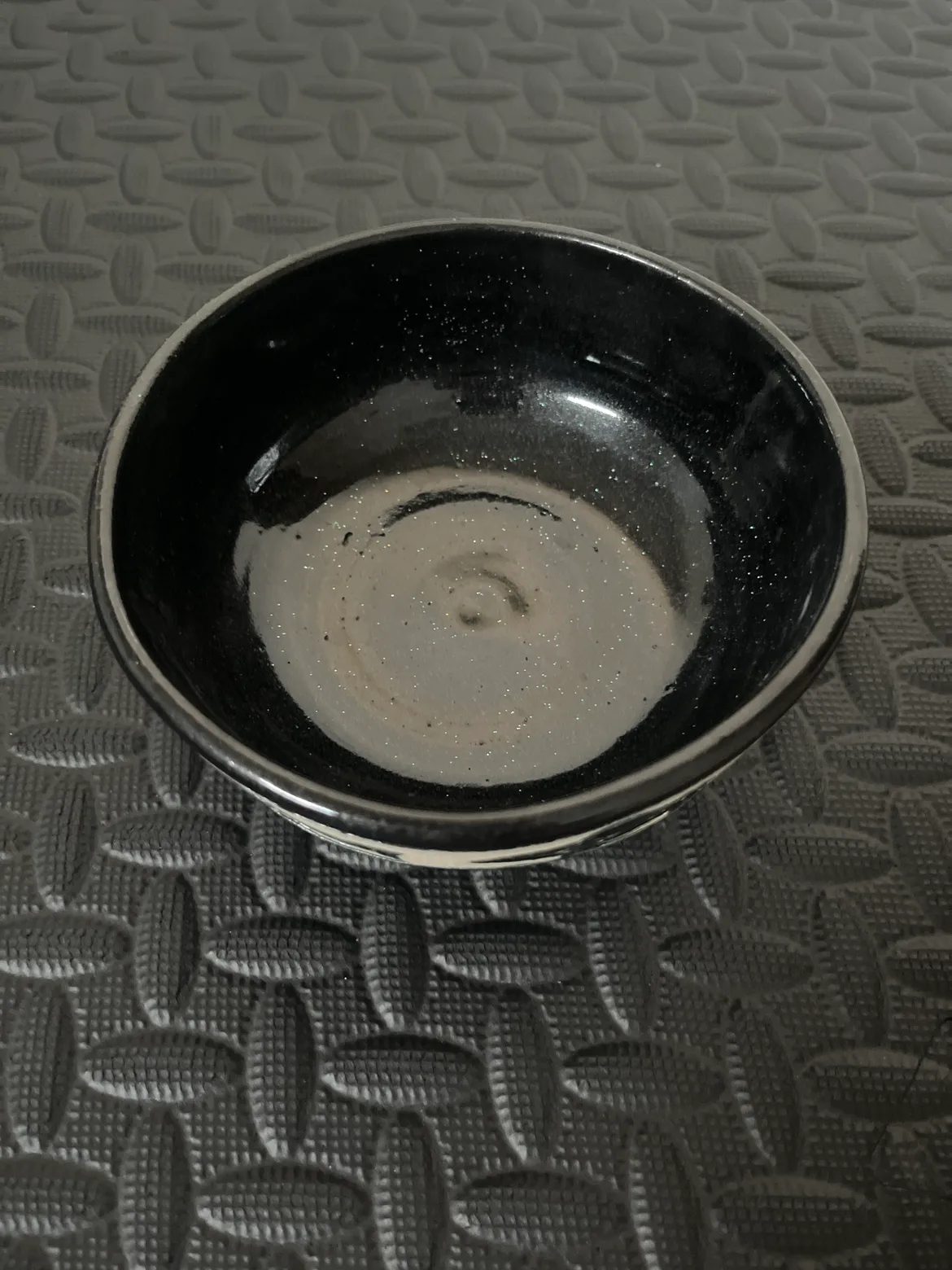 Black Pottery Bowl with Fish Design image indicator(2)