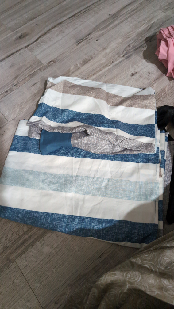 Striped twin bedsheet set