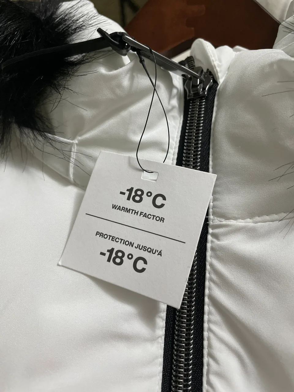 DKNY White Puffer Jacket with Faux Fur Hood image indicator(5)