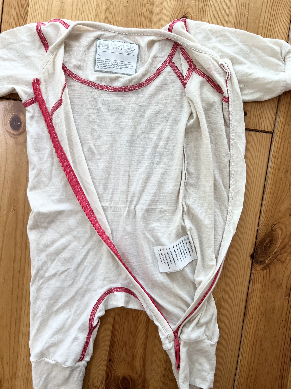 Helly Hansen Baby Onesie merino wool - photo 3