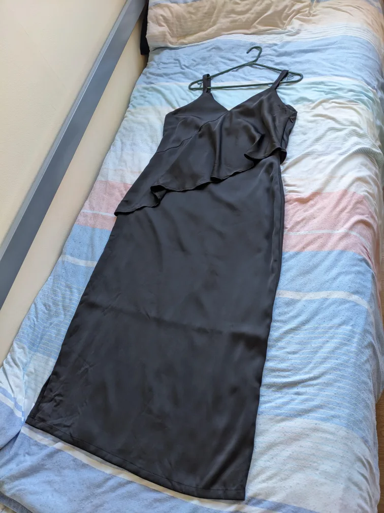 Pink Martini V-Neck Black Dress image indicator(4)