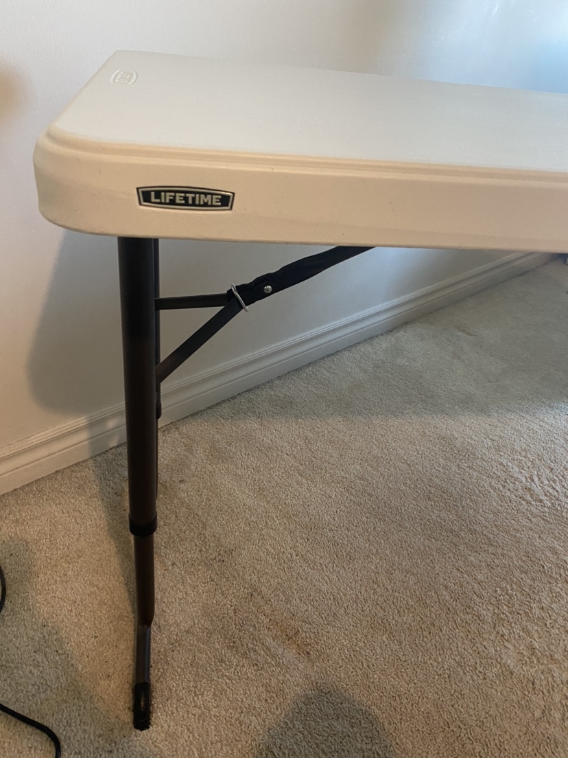 Lifetime 4 Ft. Fold-In-Half One Hand Adjustable Height Table - photo 3