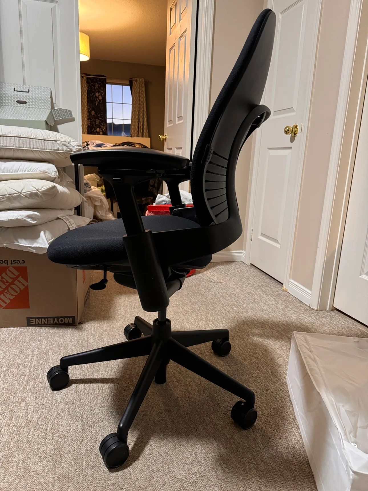 Steelcase Leap Chair image indicator(3)