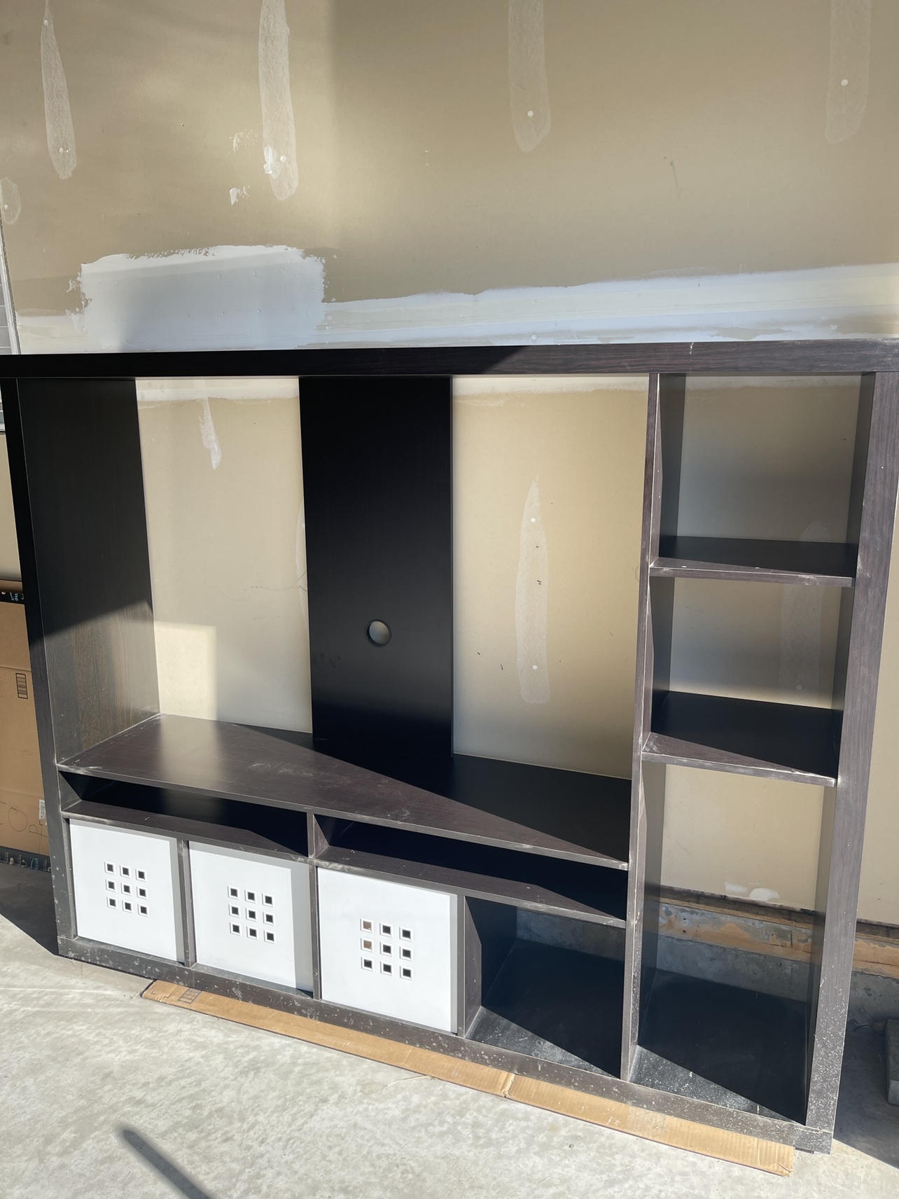 TV Stand - photo 4