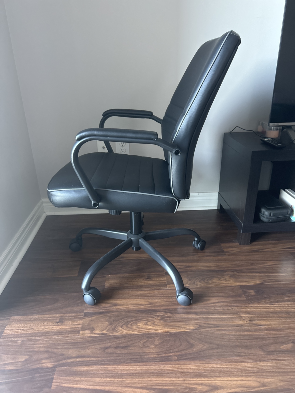 Office chair - photo 3