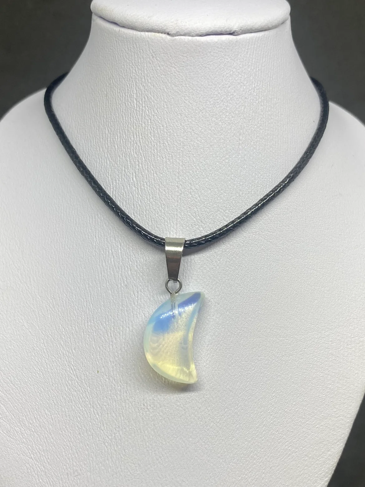 Crystal Moon Necklace image indicator(4)