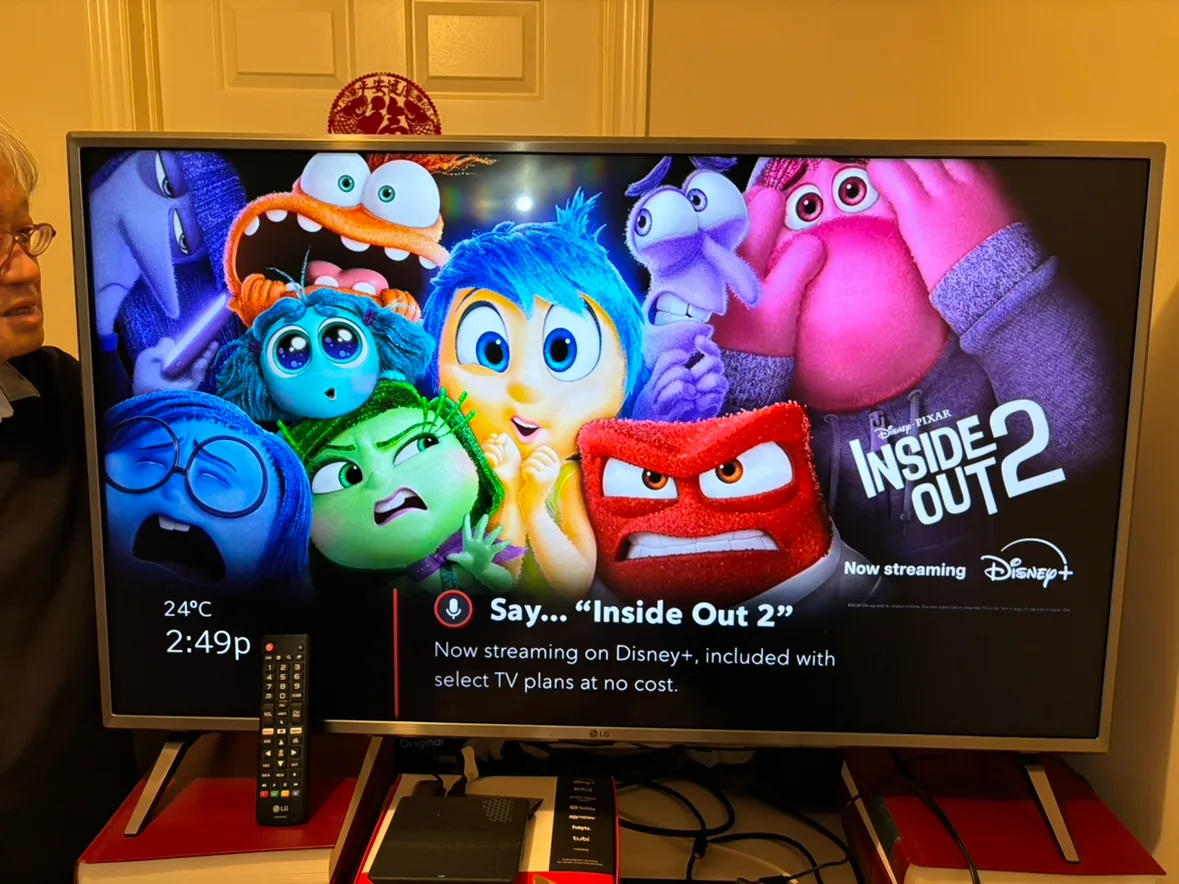 LG 43” UK6500 LG SMART UHD TV Great Condition thumbnail
