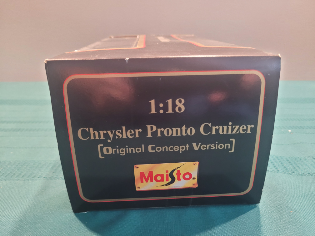 1:18 Scale Maisto Chrysler Pronto Cruiser - photo 2