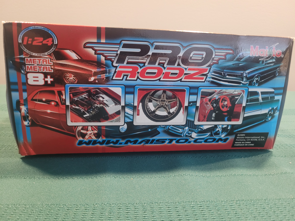 Maisto Pro Rodz 1:24 Scale 1968 Chevrolet Camaro SS - photo 3