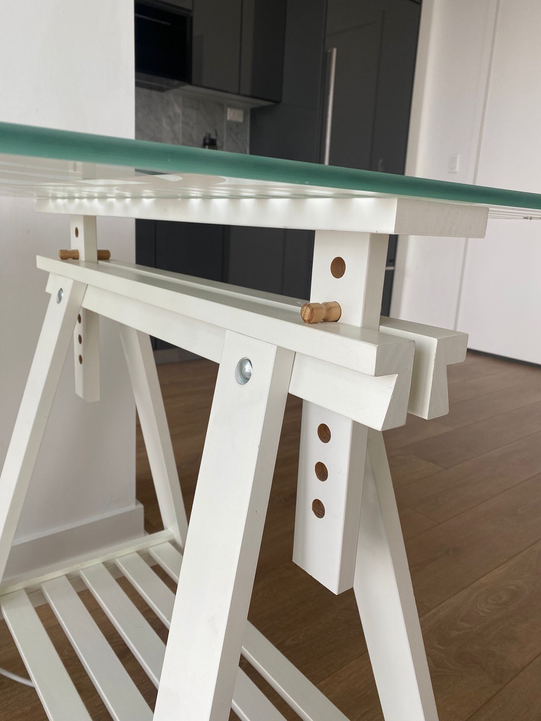 Dining table  without chairs. - photo 2