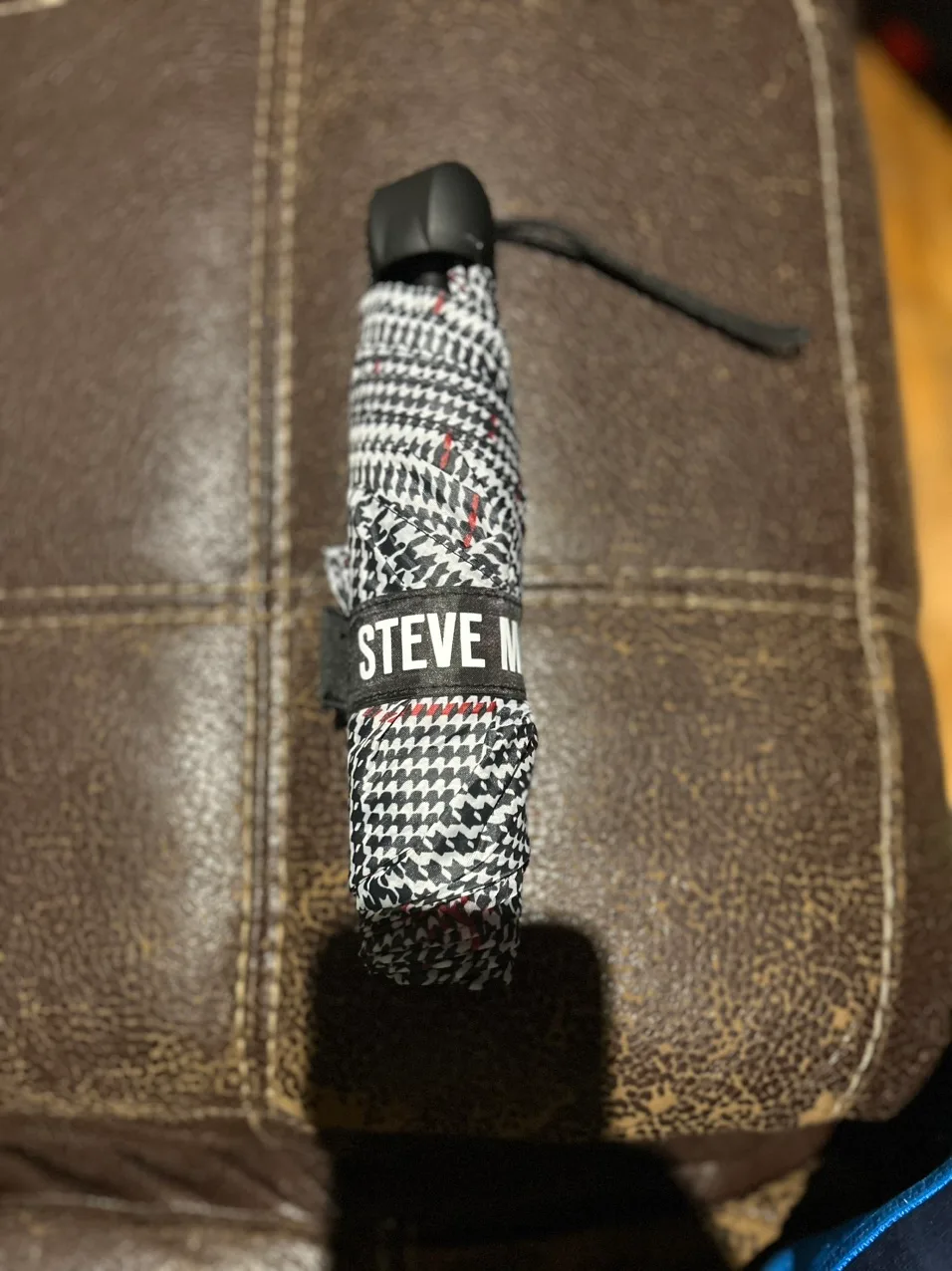STEVE Madden Umbrella thumbnail