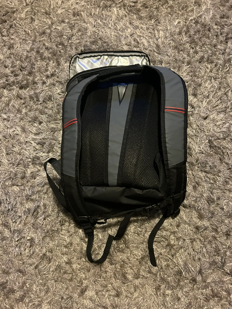 Titan Deep Freeze Backpack image indicator(3)