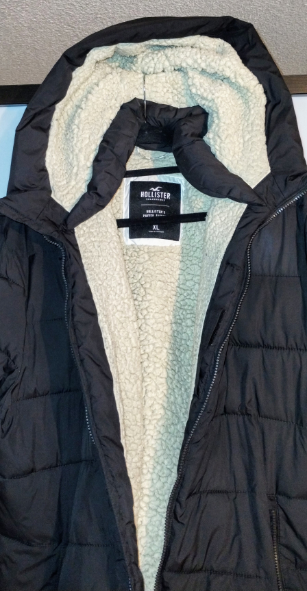 Hollister Puffer Jacket