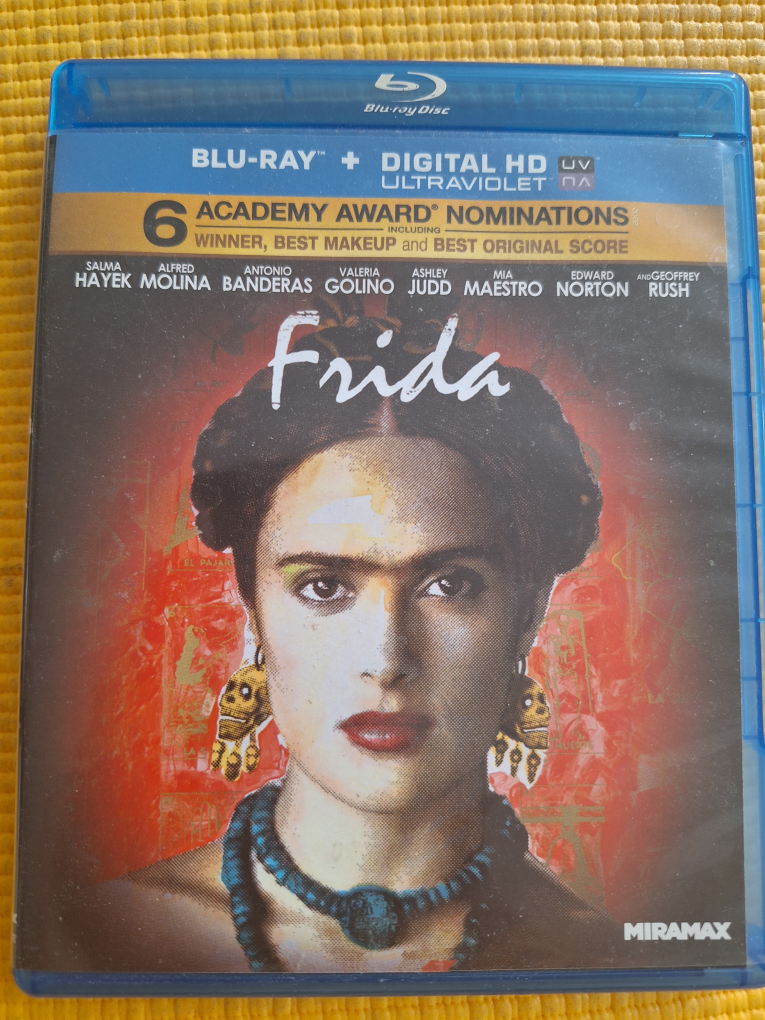 Frida  Blu-ray + Digital HD Mint