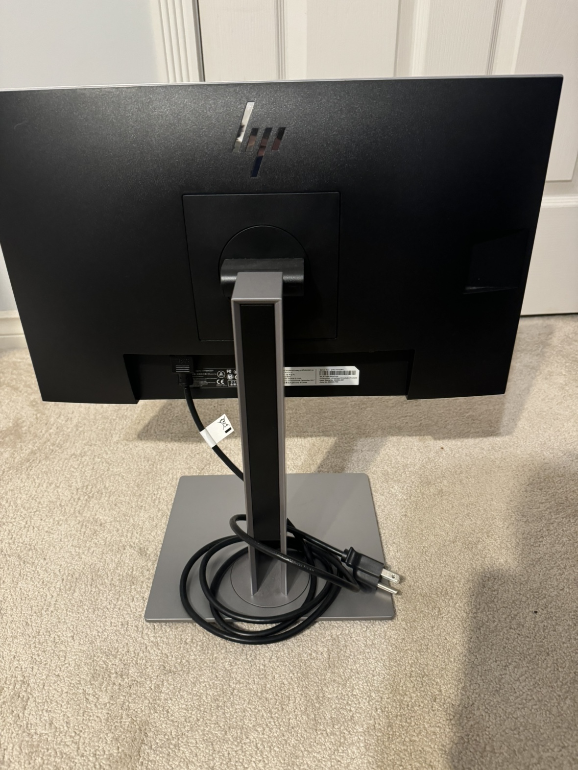 HP 21-inch Monitor - photo 2
