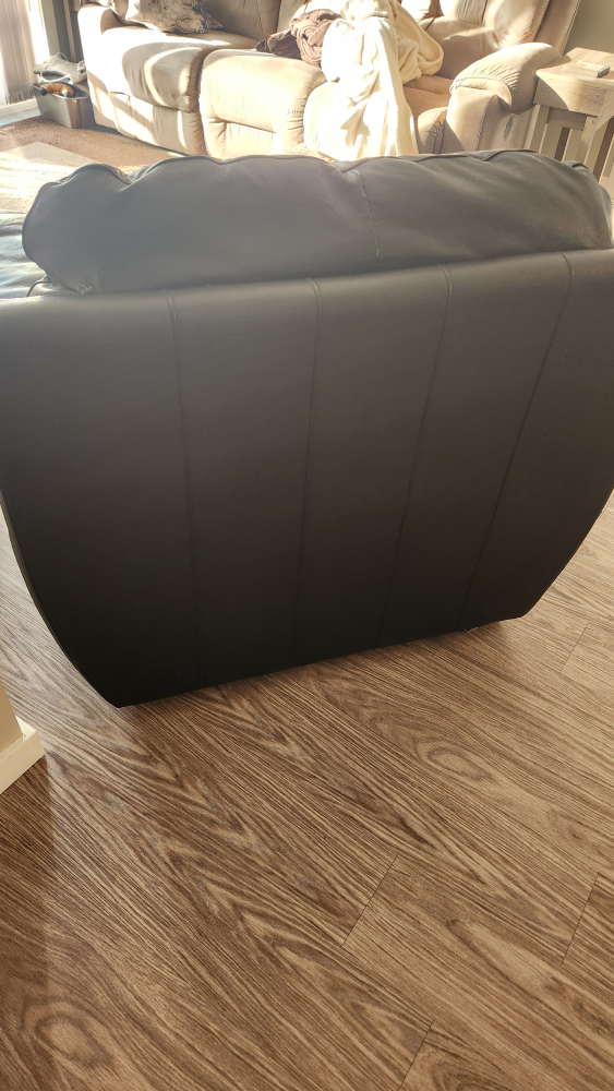 Black Leather Armchair - photo 4