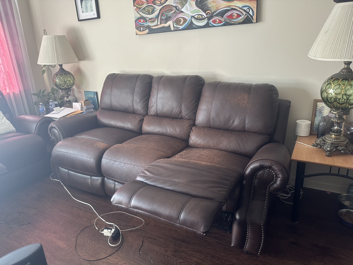 Brown Leather Recliner Sofa - photo 2