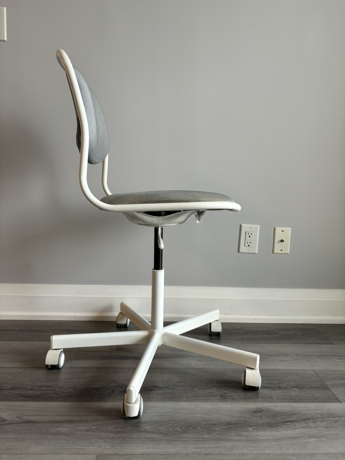 Office chair grey