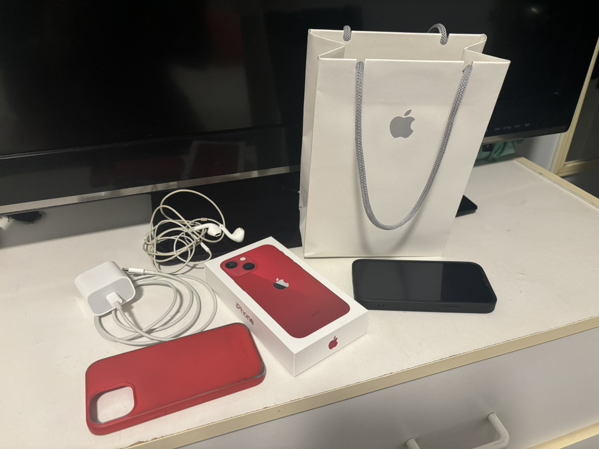 iPhone 13 mini red 128gb 86% health battery - photo 3