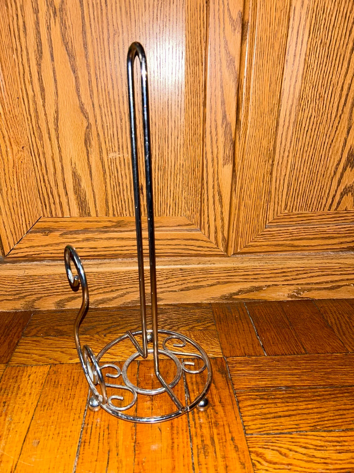 Metal Paper Towel Holder thumbnail