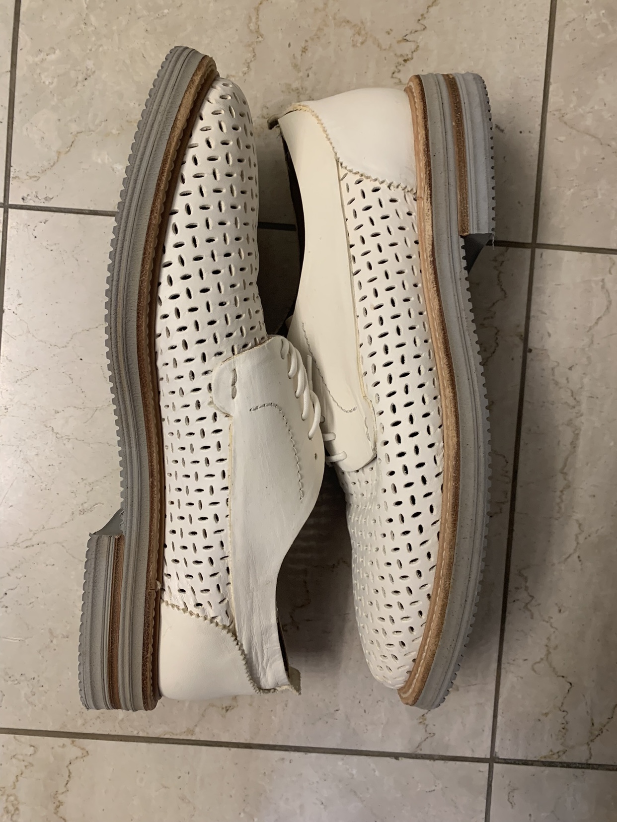 McQueen Men’s Perforated Leather Oxford shoes 43 EU - photo 3