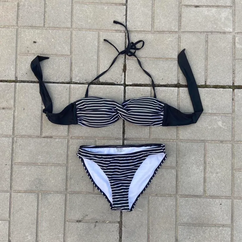 Bikini 🧡 thumbnail
