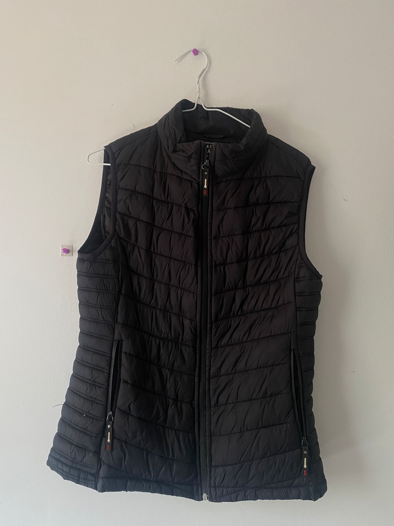 Fashion Tadka West Black Puffer half jacket