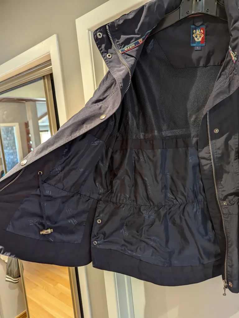 Sunice Jacket - Size L image indicator(2)