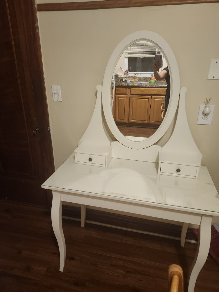 White Vanity Table with Mirror - photo 2