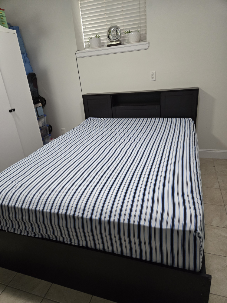 MOVING SALE!!! Very nice Bed Frame