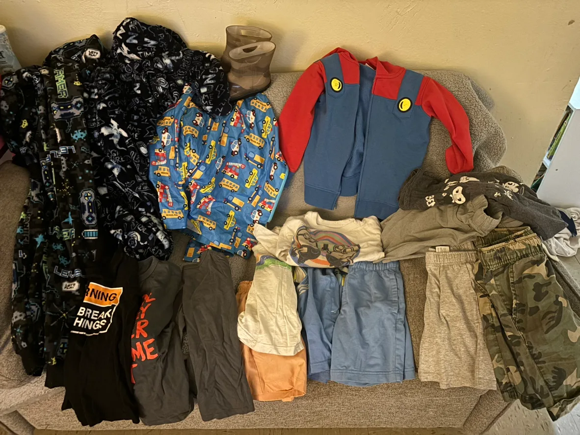 Boys' Clothing Bundle thumbnail