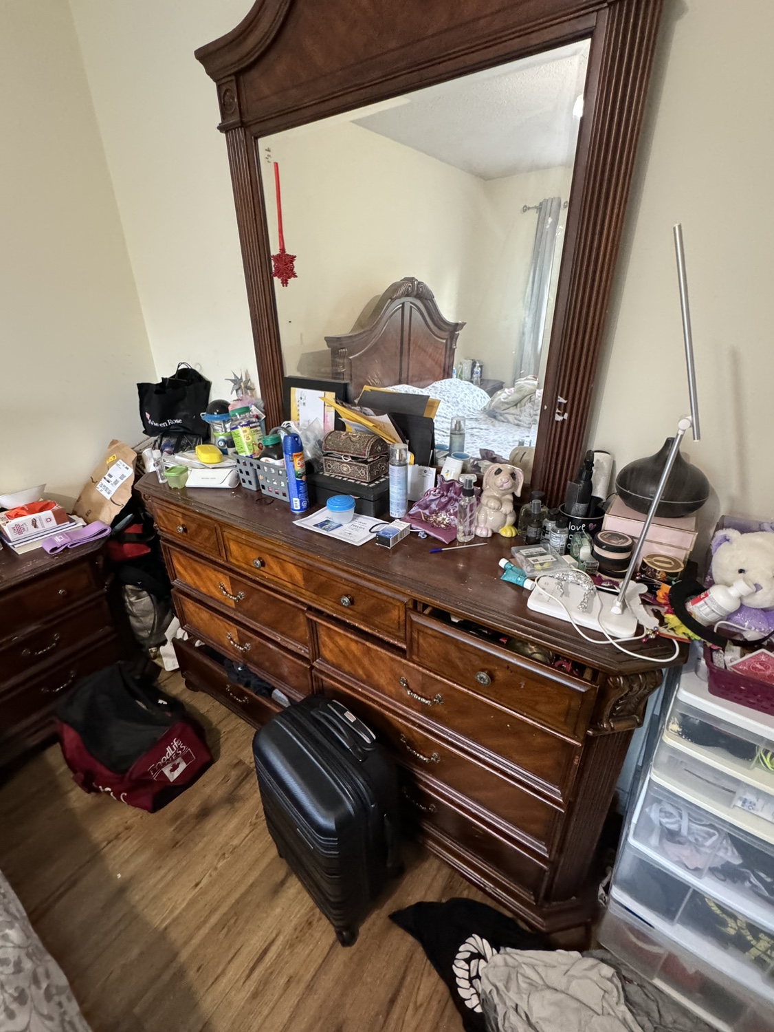 Wooden Dresser Set only 80 or best offer - photo 2