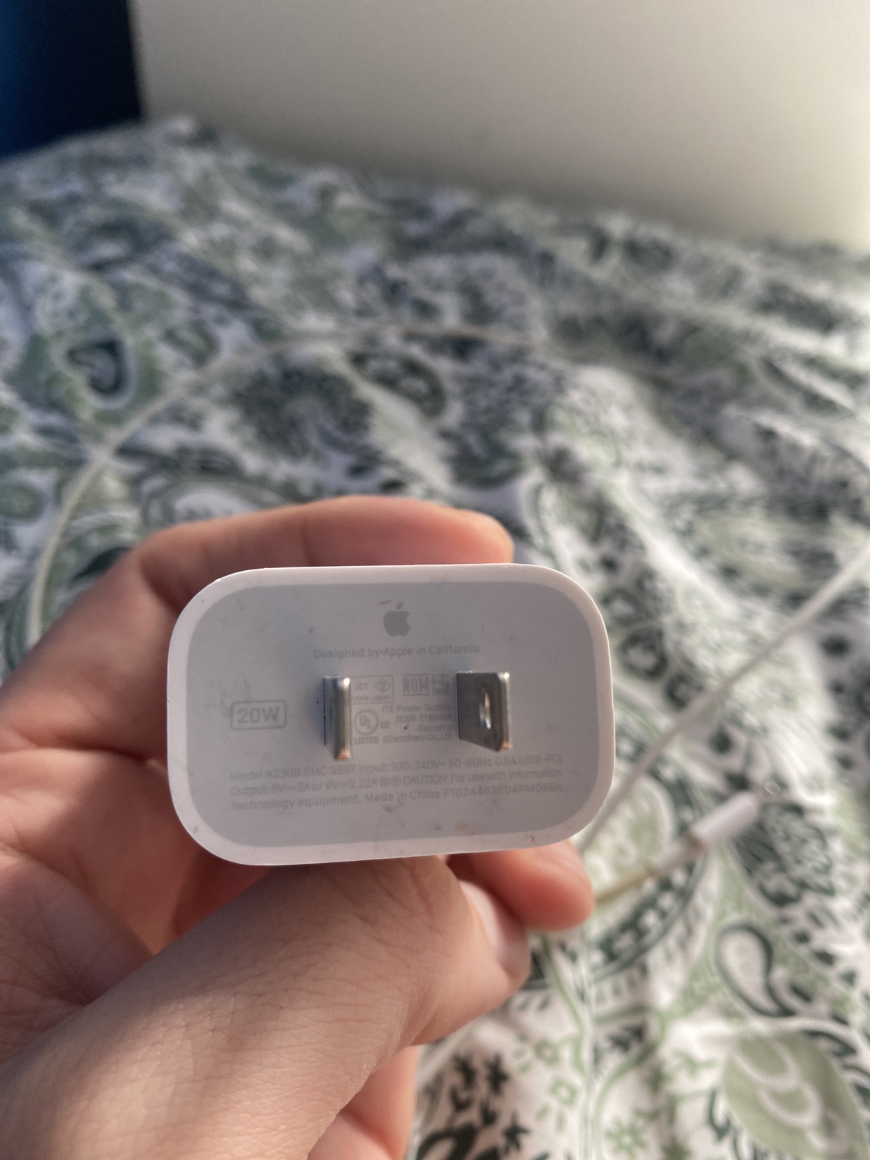 Apple Lightning to USB Cable and 20w charger